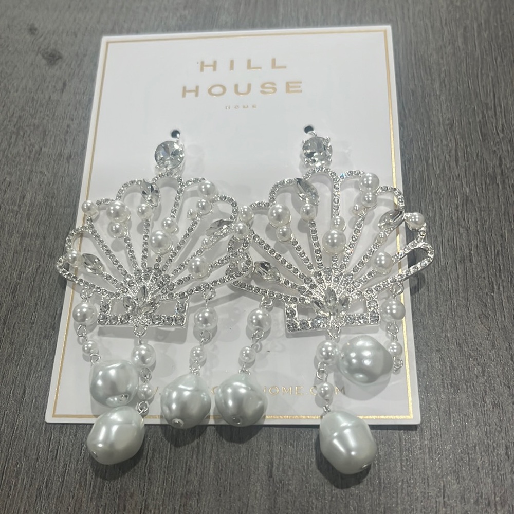 Hill House Seashell dangle earring